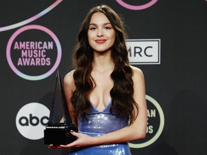 Olivia Rodrigo New Artist of the Year AMA 2021