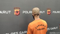 Dalam video itu, sepasang muda-mudi asal Garut tampak berbuat mesum. Video itu diunggah di akun Instagram pemeran wanita pada Kamis (18/11).