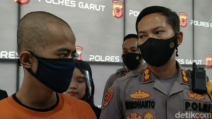 Polres Garut menangkap pemeran pria dalam video mesum 'Suka Sama Suka'. Pria itu ditangkap di wilayah Bekasi.