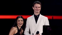 Ansel Elgort dan Rachel Zegler bakal main di West Side Story arahan Steven Spielberg sebagai Tony dan Maria. (Foto: Getty Images for MRC/Matt Winkelmeyer)