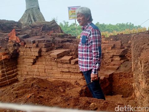 Ekskavasi tahap pertama di Situs Pandegong Jombang selama 10 hari telah usai. Para arkeolog telah mengupas 70 persen bangunan candi di situs tersebut.