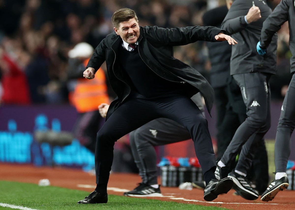 Catatkan Debut Manis, Steven Gerrard Belum Puas (Getty Images)