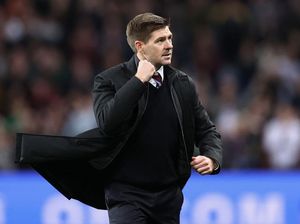 Steven Gerrard Tertarik Melatih di Arab Saudi?