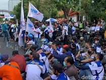 Polemik Tahan Ijazah Jatim, Serikat Pekerja: Pengawasan Pemkot-Pemprov Gagal