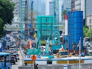 Imbas Pembangunan MRT Jakarta Fase 2A, 3 Halte TransJakarta Bakal Dipindah