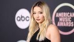 Madelyn Cline Seksi di American Music Awards