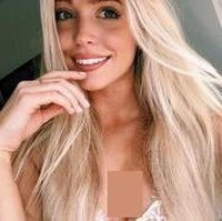 Call Her Daddy adalah sebuah acara podcast dengan 2,3 juta pengikut. Dalam dunia podcast, sang pembawa acara Alexandra atau Alex Cooper adalah podcaster wanita kedua paling populer setelah Michelle Obama. Foto: Instagram @alexandracooper