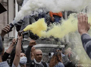 Gelombang Protes Anti-Lockdown Merebak di Eropa