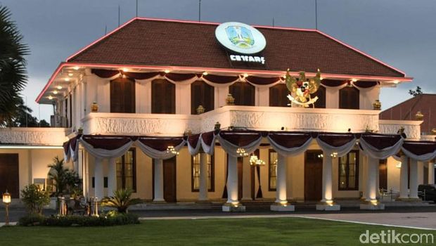 gedung grahadi