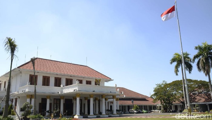 gedung grahadi