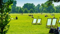 Hampstead Heath, sebuah taman London kuno seluas 790 hektare, juga menjadi area syuting Eternals. Salahs atu spot yang menarik di sini adalah Parliament Hill yang menyuguhkan view London. (Getty Images/Alphotographic)