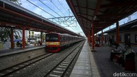 Kini operasional kereta di Stasiun Bekasi akan dilayani di jalur 4, 5, 6, dan 7.