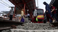 Seperti diketahui, Stasiun Bekasi sendiri merupakan salah satu stasiun tersibuk di wilayah operasional KRL dengan rata-rata pengguna sebanyak 12.166 orang per hari dan melayani 197 perjalanan KRL per hari.