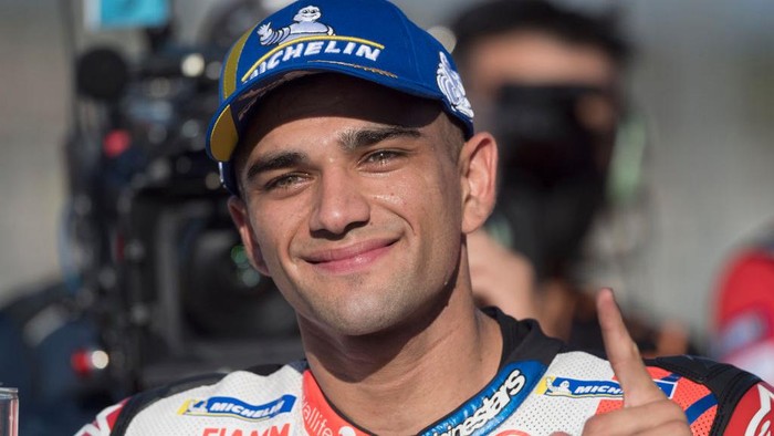 VALENCIA, SPAIN - NOVEMBER 13: Jorge Martin of Spain and Pramac Racing smiles and celebrates the MotoGP pole position during the MotoGP of Comunitat Valenciana: Qualifying at Ricardo Tormo Circuit on November 13, 2021 in Valencia, Spain. (Photo by Mirco Lazzari gp/Getty Images)