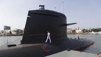 INS Vela merupakan kapal keempat dari enam kapal selam serang diesel-listrik (SSK) kelas Kalvari (Kelas Scorpène Prancis) yang dipesan dari Mazagon Dock Shipbuilders Limited (MDL).