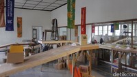 Laswee juga menyediakan pilihan retail space yang dapat diaplikasikan sesuai dengan kebutuhan para tenant. Ruang tersebut dapat difungsikan sebagai toko, display, area kuliner, kedai kopi, studio, kantor, atau kebutuhan lain sesuai tematik.