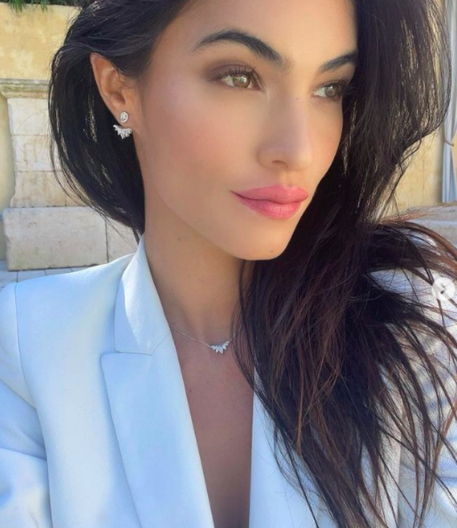 Maeva disebut sebagai perusak rumah tangga David dan Coraline yang saat itu masih menjadi istri sahnya. David pun lebih memilih Maeva dan meninggalkan Coraline yang telah menikah selama 25 tahun. Foto: dok. Instagram