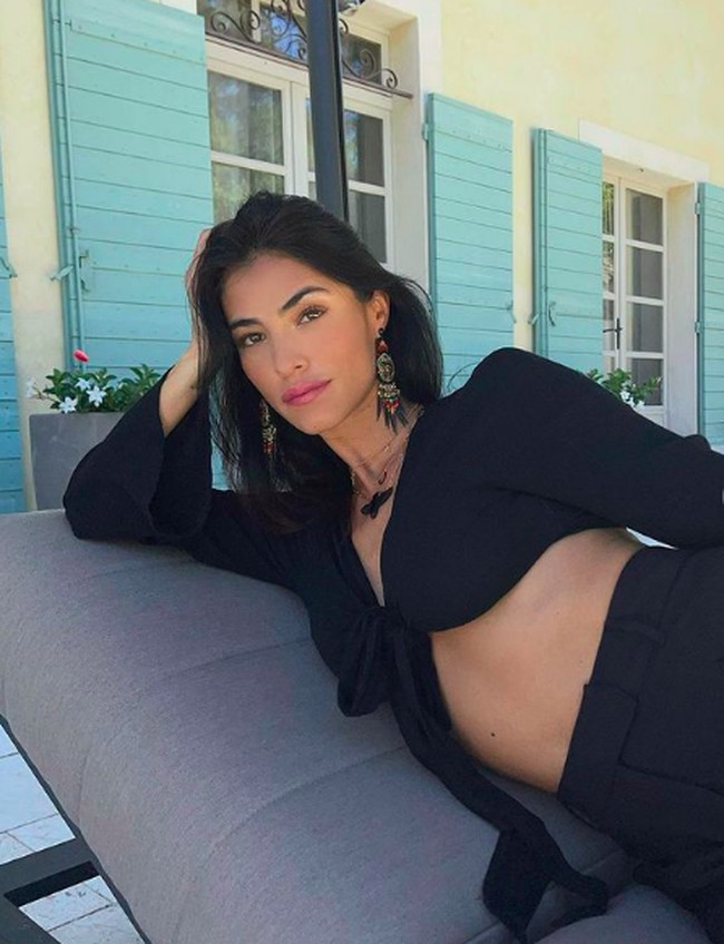 Kini usia Maeva 32 tahun, sementara David 54 tahun. Saat bersama perbedaan usia keduanya pun tampak terlihat. Foto: dok. Instagram