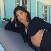 Kini usia Maeva 32 tahun, sementara David 54 tahun. Saat bersama perbedaan usia keduanya pun tampak terlihat. Foto: dok. Instagram