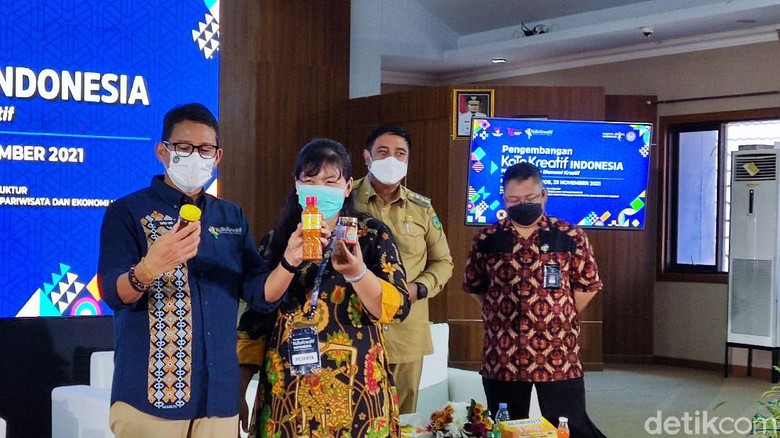 Menparekraf Sandiaga Uno di Maros Menparekraf Sandiaga Uno di Maros