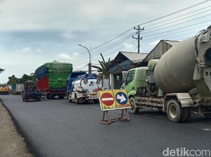 Ada Perbaikan Jalan, Jalur Pantura Kudus-Pati di Jekulo Macet