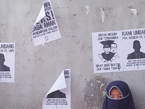 Poster Sindir Rektor Unri soal Dosen Tersangka Kasus Cabul Bertebaran