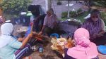 Nikmatnya Sate Pasar Seni di Lombok Berkuah Pedas Nyengat