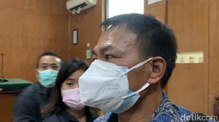 Suami Valencya dituntut 6 bulan bui kasus penelantaran
