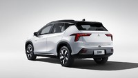 All-new Airtrek dikembangkan berdasarkan konsep e-cruising SUV, dengan e mewakili tiga kata kunci electric (kendaraan listrik), expanding (memperluas kehidupan dengan mobil), dan ekspresif. Foto: Dok. Mitsubishi