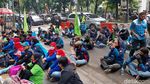 Tuntut Kenaikan Upah, Buruh Demo di Kantor Wali Kota Bandung