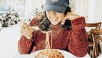 YouTuber Nessie Judge Ternyata Paling Doyan Makanan Manis