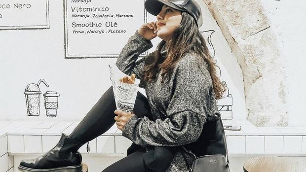 YouTuber Nessie Judge Ternyata Paling Doyan Makanan Manis