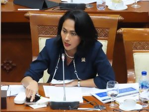 Jokowi Akan Evaluasi TNI di Jabatan Sipil, Legislator: Konteksnya Apa?