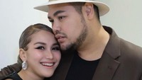 Bahkan keduanya pernah dikabarkan bakal menikah. Foto: Instagram/@ayutingting92