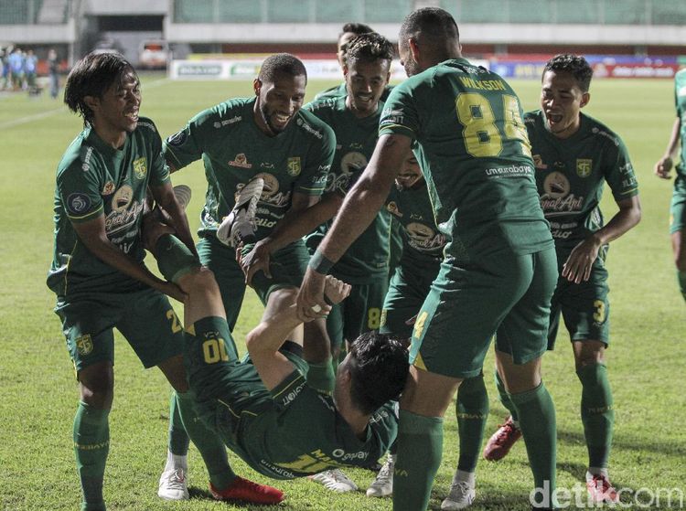 Bajul Ijo Benamkan Persita Tangerang 4-0
