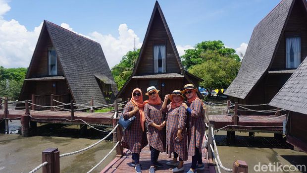 Cirebon Waterland Cirebon Waterland Ade Irma Suryani