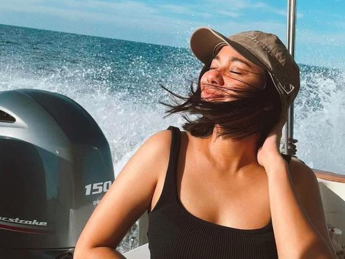 Liburan Gisel dan Naysila Mirdad