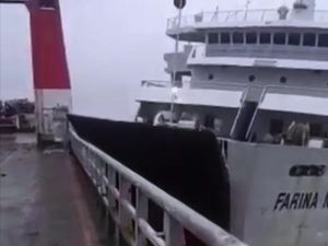 Angin Kencang, Dua Kapal Feri di Merak Banten Tabrakan