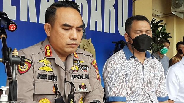 Kapolresta Pekanbaru Kombes Pria Budi (Raja-detikcom) Kapolresta Pekanbaru Kombes Pria Budi (Raja-detikcom)
