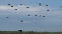 Latihan Angkasa Yudha ini melibatkan 1579 personil serta 52 pesawat berbagai jenis seperti F16 fighting falcon, Sukhoi SU 27 dan 30, T50-i golden eagle, Super tocano, Cassa 212, Boeing 737 serta Helicopter.