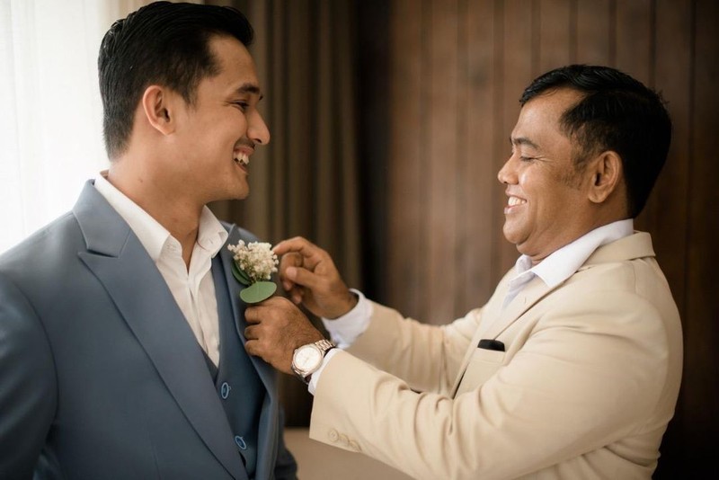 Kompaknya Ibu dan Ayah Mendiang Bibi saat Ngopi Bareng