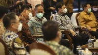 Sekretaris Kementerian Koordinator Bidang Perekonomian Susiwijono menyampaikan nantinya ada pelatihan pengemudi mobil listrik Hyundai. Pemerintah pun juga menyiapkan charging station, dua diantaranya ada di gedung Kemenko Bidang Perekonomian.  