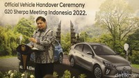 Airlangga mengungkap nilai investasi dari mobil listrik ini sebesar US$ 1,5 miliar. Meski demikian Airlangga mengatakan mobil listrik yang akan mondar mandir saat G20 ini hanya dipinjamkan.  