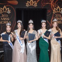 Selain Choi Seo Eun, para finalis lain yang masuk lima besar Miss Korea 2021 adalah Cho Min-ji, Choi Mi-na Sue, Kim Su-jin dan Jung Do-hee. Foto: Instagram @4x4ischoi