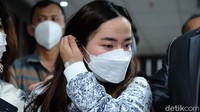 Selain itu, Anggiat Pasaribu menjadwalkan akan menemui langsung Arteria dan ibunda untuk meminta maaf. Mereka berharap persoalan ini bisa segera selesai dengan damai.  