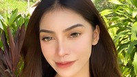 Nama Mutiara Dhanisa sempat viral karena putuskan meninggalkan pekerjaannya sebagai pramugari untuk menjadi selebgram. Dara 24 tahun ini juga terkenal di TikTok dengan jumlah followers mencapai 48 ribu.