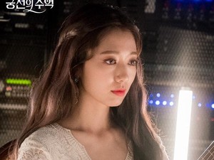 Most Pop: Park Shin Hye dan Deretan Artis Korea yang Menikah Setelah Hamil