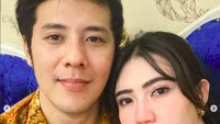 Keduanya pun tak lagi sungkan memperlihatkan kemesraan di media sosial. Foto: dok. Instagram Via Vallen