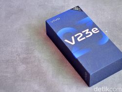 Unboxing Vivo V23e, Punya Kamera Depan 50 MP