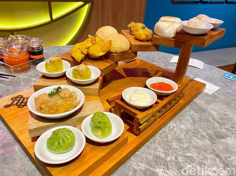 Ngemil 8 Jenis Dimsum Prosperity Stairs di Resto Kekinian